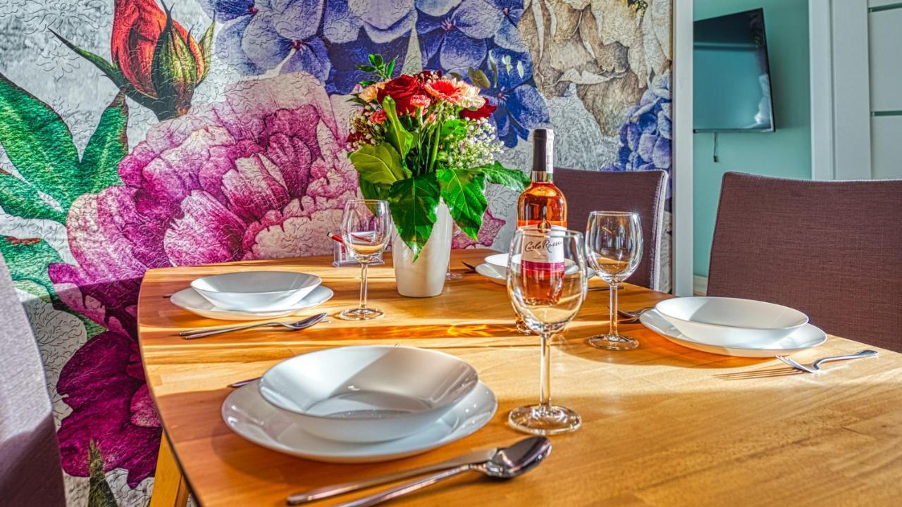Apartament Kwiatowy - 5D Apartamenty Сверадув-Здруй Экстерьер фото